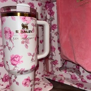 LoveShackFancy Stanley 40 oz